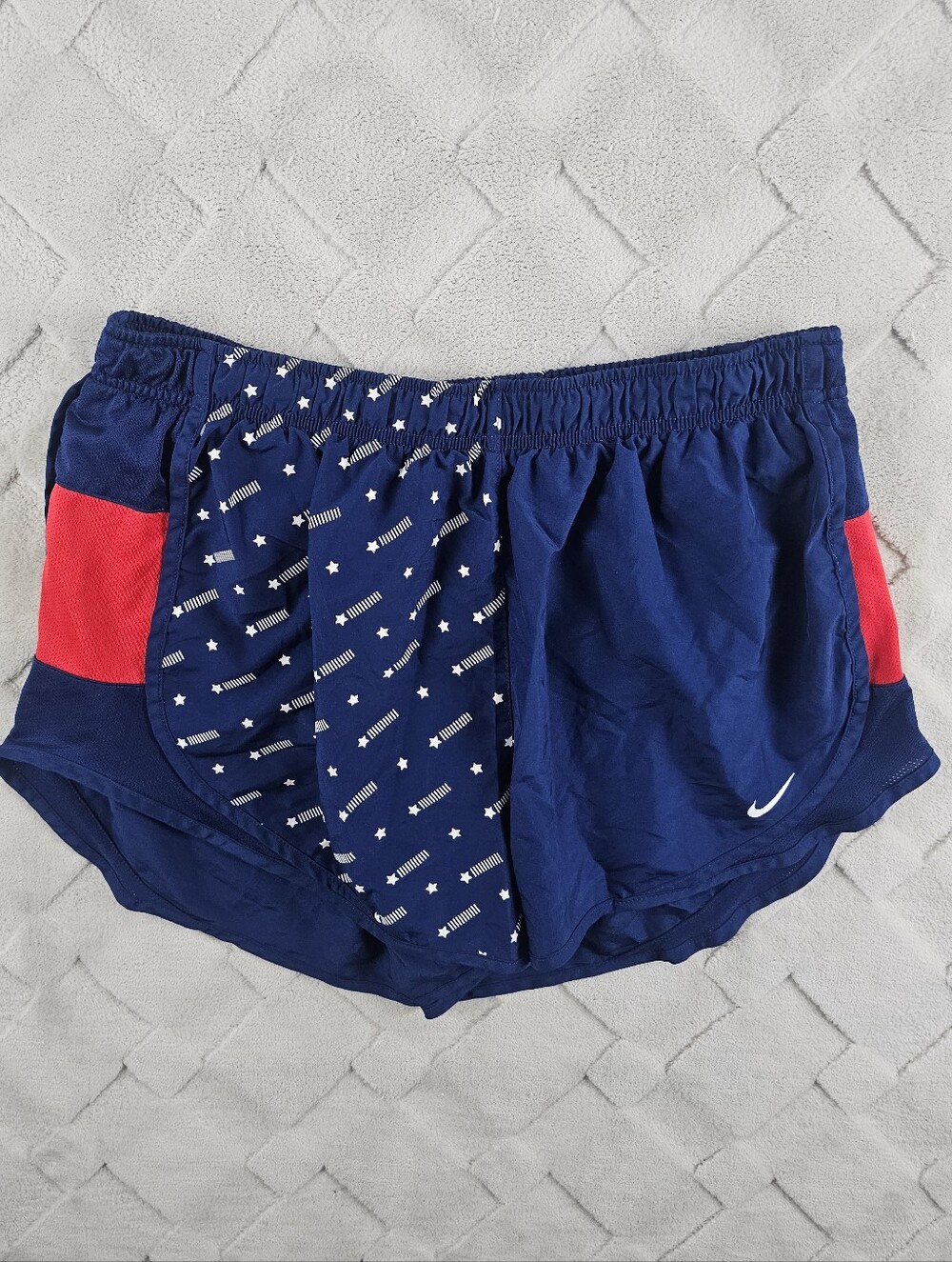 Nike Athletic Shorts Womens Extra Large Blue Red Start Pattern Gym Yoga Run Wear